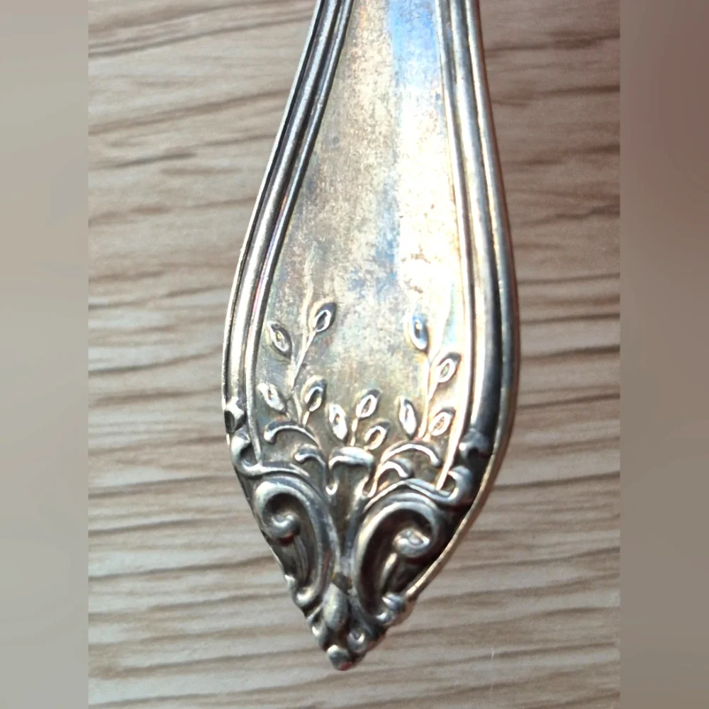 Vintage Silverplate Serving Salad Fork&Antique 1911 Silver Rose Butter Knife